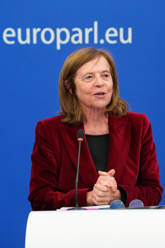 Parlamento Europeu inicia negociações para rever regras orçamentais